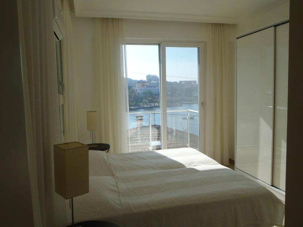Marina View Residence Gulluk Buitenkant foto
